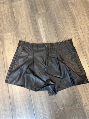 J Crew Black Faux Leather Women’s Shorts